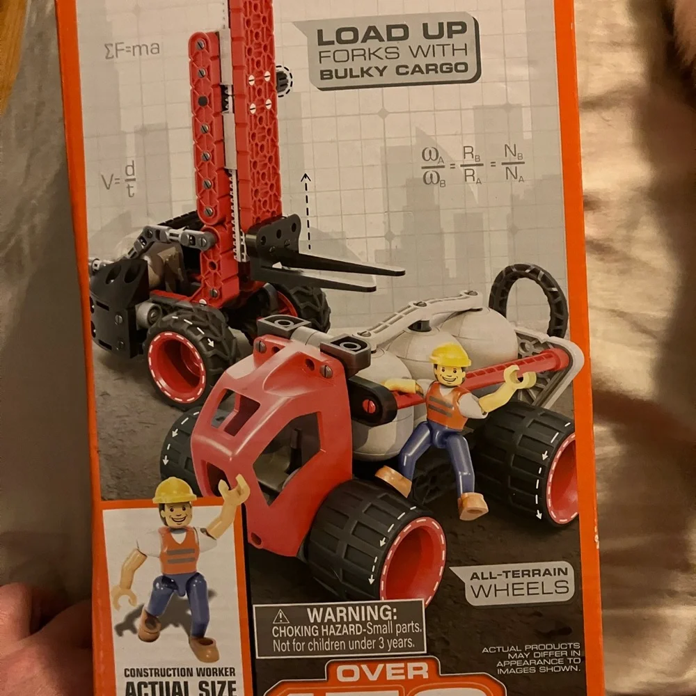 Hexbug, build genius, stem starter.